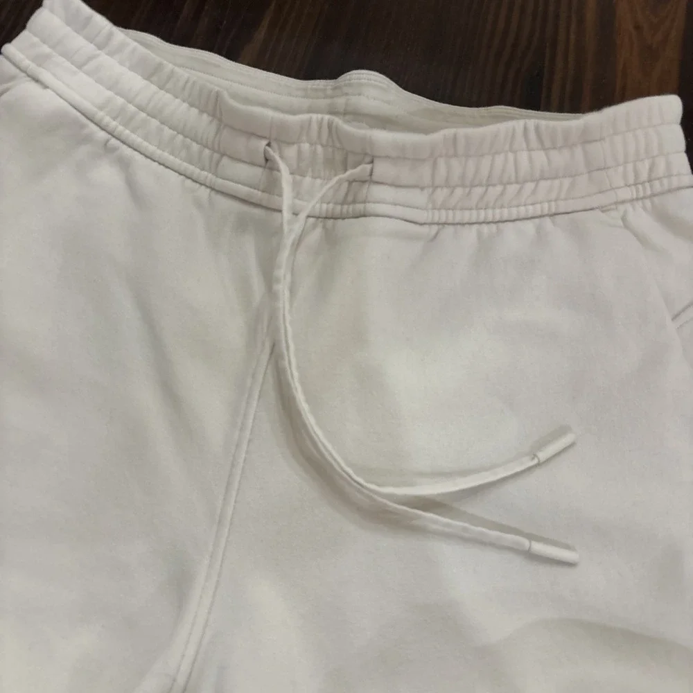lululemon Women's High Waisted Sweatpants Size 8 Two Pairs Set
